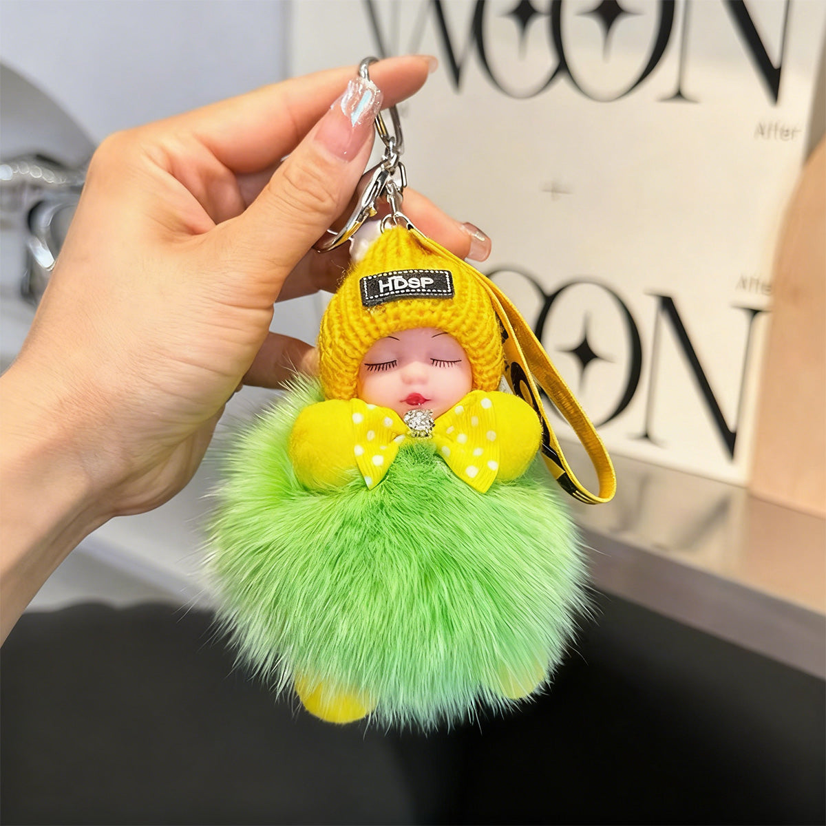😴🧸🚗Compra 1 y llévate 1 gratis🔥Colgante para coche con forma de muñeco durmiente, llavero de dibujos animados con motivo de peluche.