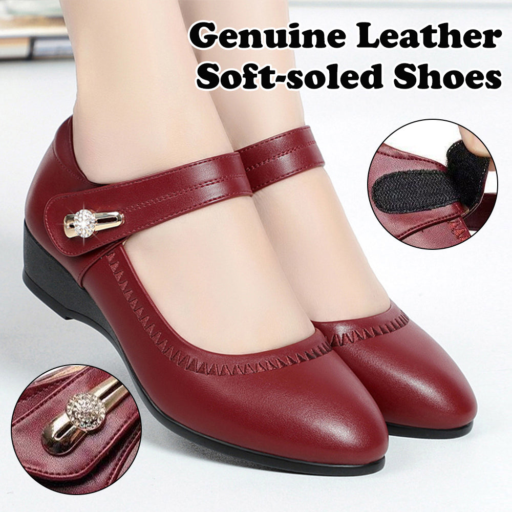 30%OFF🏆👡【35-41】Zapatos de piel suave con suela blanda y tacón de cuña antideslizantes para madres