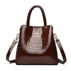 👜 ¡TIEMPO LIMITADO: 50% DE DESCUENTO! ✨ Bolso de mano brillante para mujer con estampado de cocodrilo: estructurado, detalles dorados, espacioso y elegante 💼