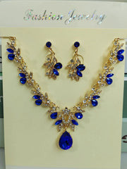 ✨✨Conjunto de collar y pendientes con colgante en forma de gota brillante