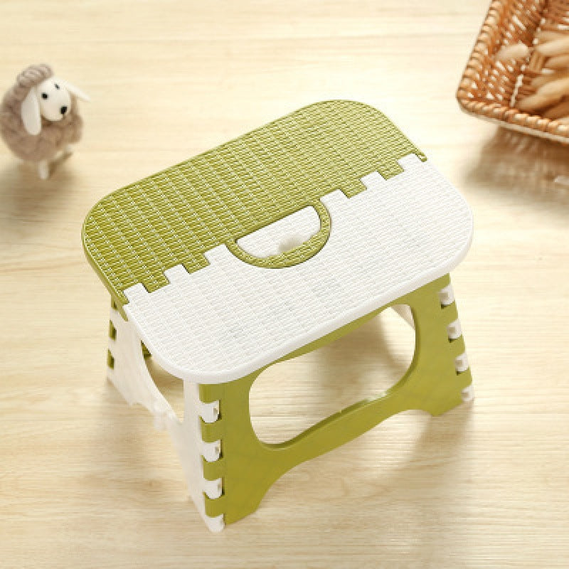 Taburete plegable portátil, taburete de pesca para el hogar y el exterior que ahorra espacio.