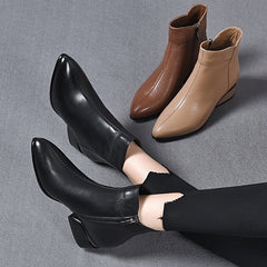 🔥【30% de descuento último día】Botas de cuero con cremallera lateral y tacón medio de nuevo estilo 2025