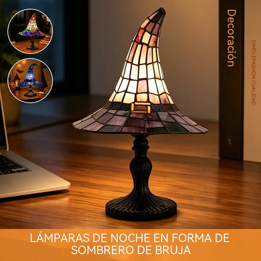🔥【Novedad de Halloween】Luz nocturna con forma de sombrero de bruja gótica: ¡una creativa luz de resina con efecto de vidrieras retro! 🔮🧙‍♀️