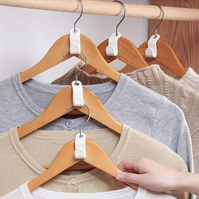 👕✨【Balení 100 kusů】Spojky na ramínka na oblečení šetří místo: Zdvojnásobí úložný prostor ve vaší skříni; jsou robustní a odolné.