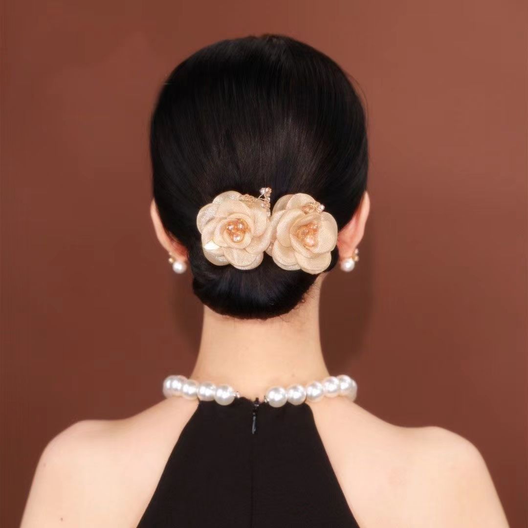 🔥【Compra uno y llévate otro gratis】🌸 Herramienta para moño con diseño de flores y mariposas – Varios estilos disponibles