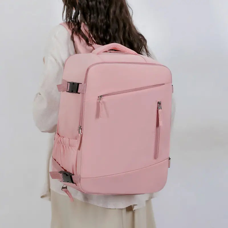 Bolsa de Mano Compacta y Resistente para Tus Escapadas ✈️