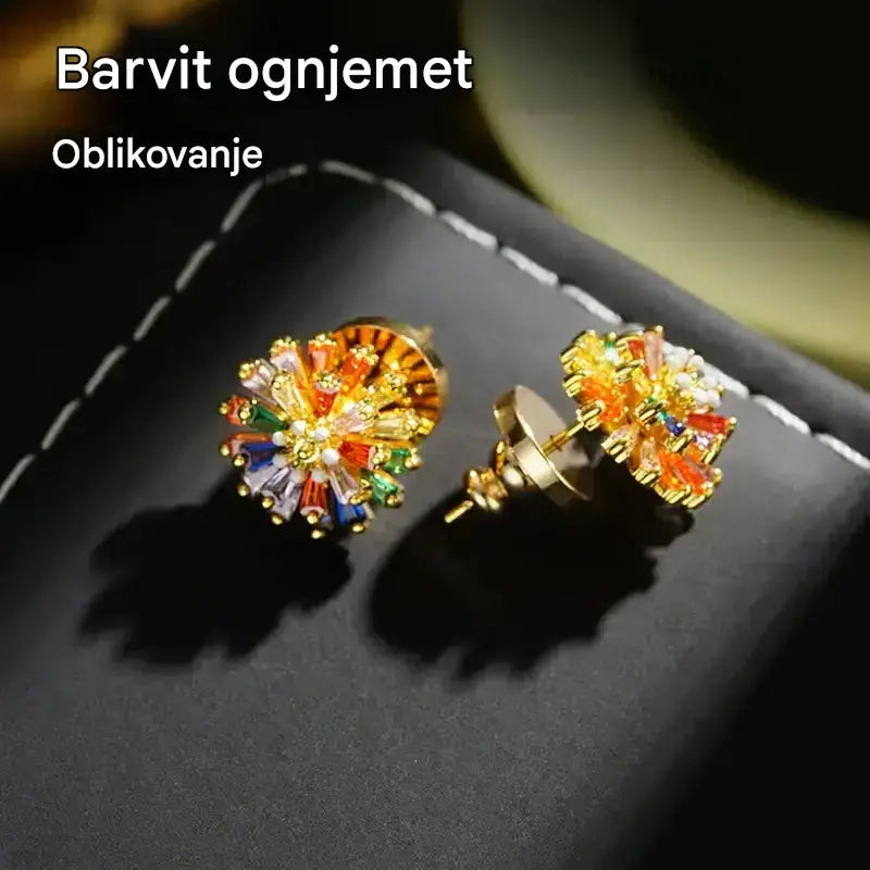 ✨ ✨ Barviti uhani z motivom ognjemeta – kubični cirkonij, pozlačeni z 18-karatnim zlatom, praznični 🎆