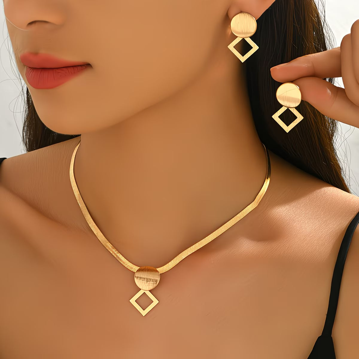 🔥【Collar + Pendientes】💖Conjunto de joyas sencillo y único