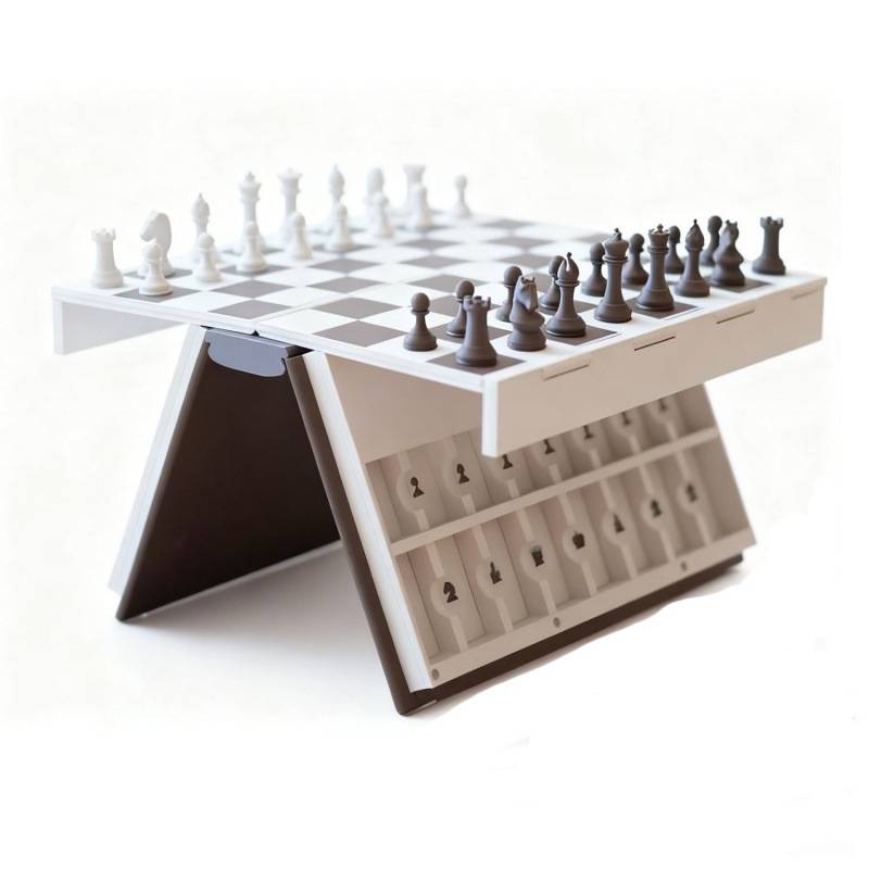 ♟️🧩Juego de mesa de lógica con cartas de ajedrez.