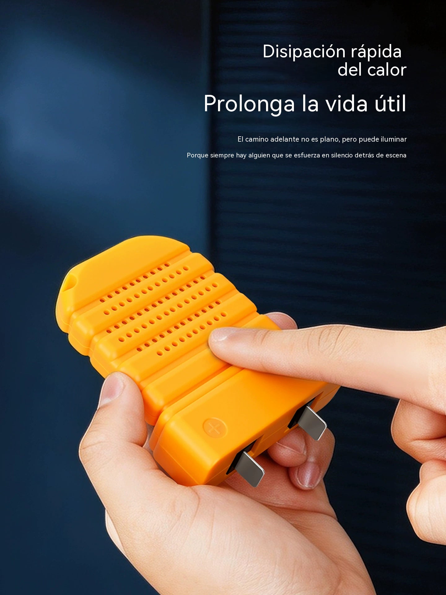 3 unidades 26€-- Luz LED de uso general compatible con varios tipos de baterías de litio.