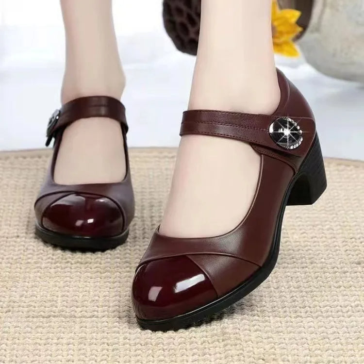 💕【35-42】Zapatos de cuero genuino con punta redonda y suela suave para mujer