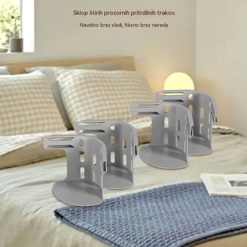 Komplet štirih 🛏️ skritih sponk za rjuhe s štirimi vogali - preprečujejo premikanje ali zdrs rjuh ter jih ohranjajo ravne in varne.