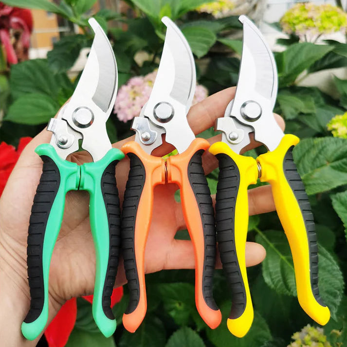Las tijeras de jardinería y poda profesionales le ahorran esfuerzo.