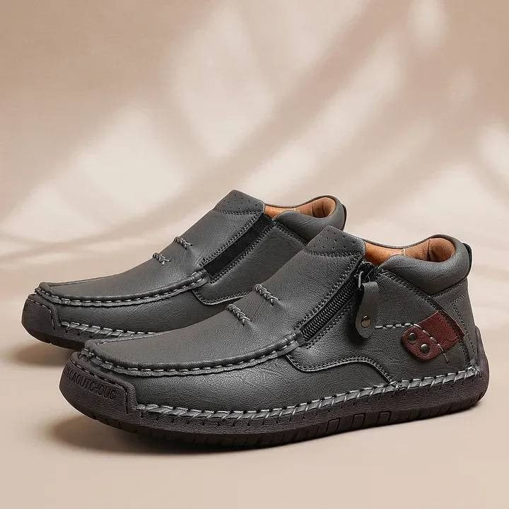 🔥【Especiales de otoño】👞Botas de conducción antideslizantes hechas a mano de cuero premium para hombre: punta ancha, soporte de arco