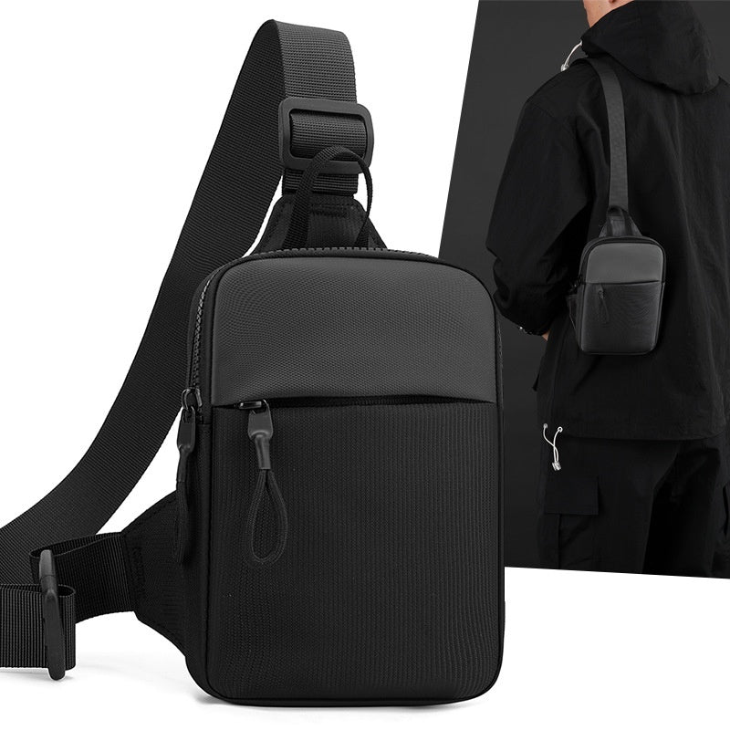 Minibolso de pecho para hombre, sencillo y elegante.