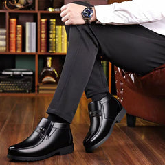 🔥Descuento por tiempo limitado🔥【38-44】Zapatos de cuero para hombre 2024, zapatos informales de negocios para invierno para hombre, además de zapatos de cuero cálidos y resistentes al frío engrosados de terciopelo