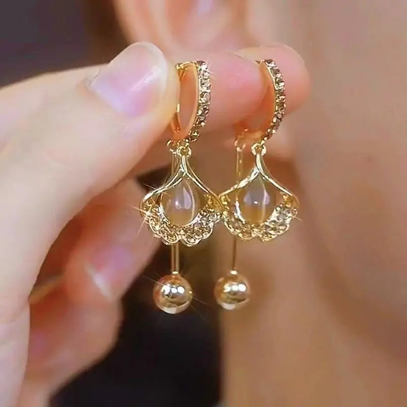 🔥【3 artículos: Verde + Blanco + Morado】🎁💎Pendientes de ojo de gato, pendientes de moda y exquisitos.