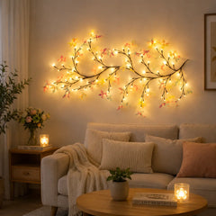 🌸✨ Las luces LED con forma de flor de durazno se utilizan para decorar paredes interiores y crear un ambiente romántico.