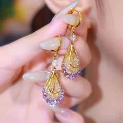 ✨Elegantes pendientes de oro con diamantes brillantes