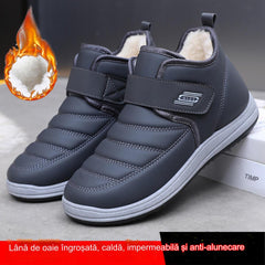 💥【Compra 1 y llévate 1 gratis】【39-44】Zapatos de hombre impermeables y antideslizantes de cuero de terciopelo engrosado de nuevo estilo de invierno