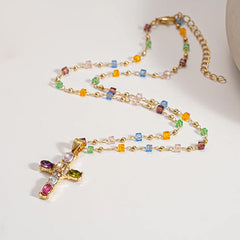 👍🥰🥰 Collar con cruz de circonitas de colores. Incluye un precioso joyero.