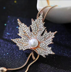 📢📢【Último día con 50% de descuento】✨Nuevo collar de perlas con forma de hoja de arce, elegante y versátil.